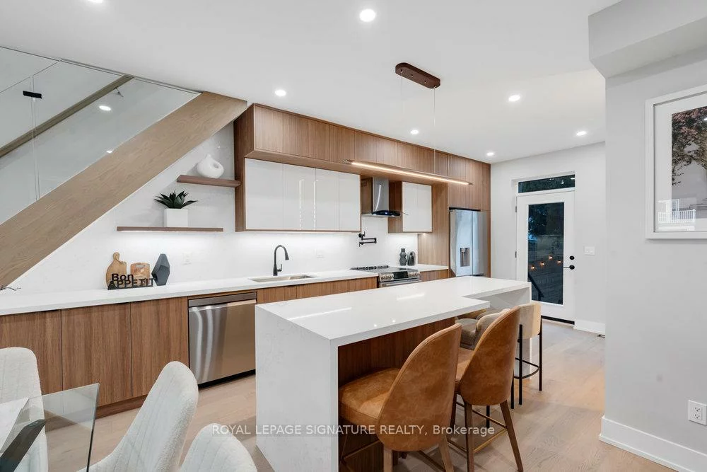 186, Parkmount, Greenwood-Coxwell, Toronto