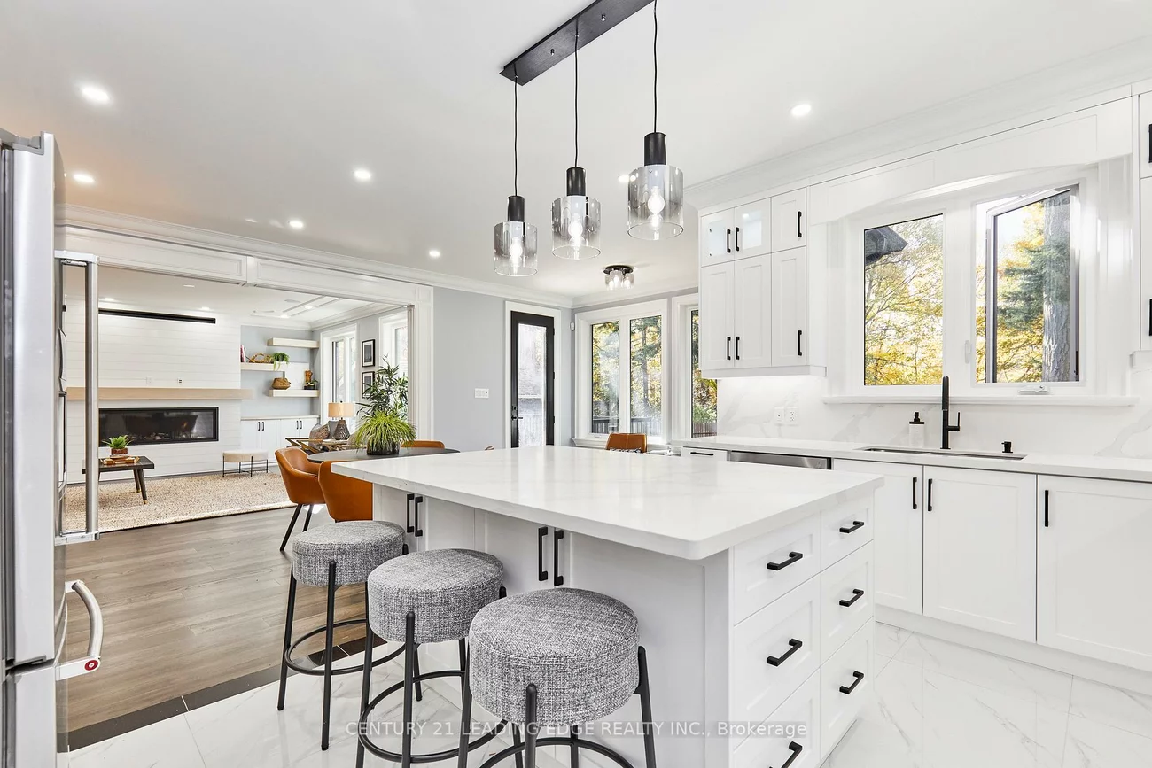 24, Larwood, Cliffcrest, Toronto