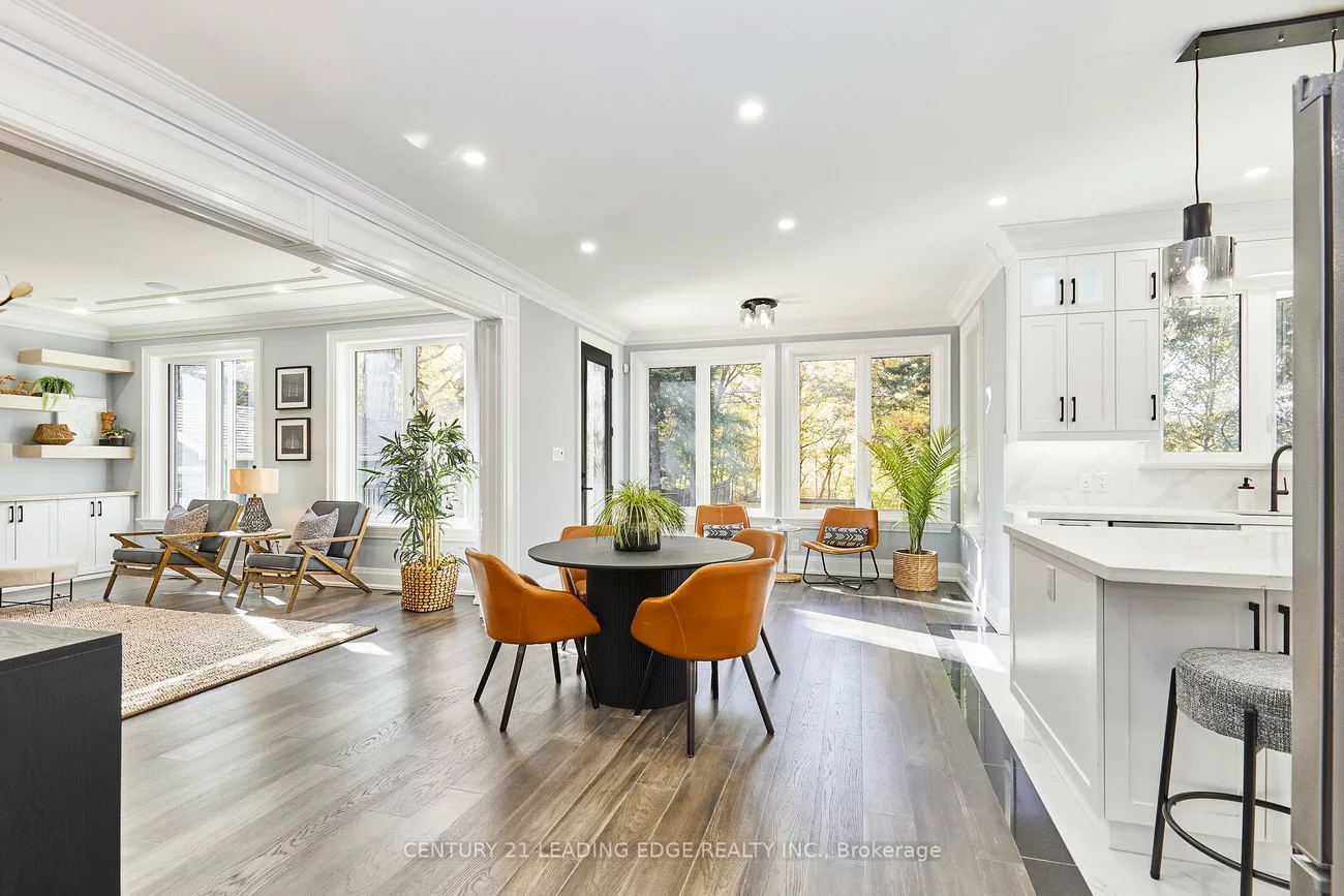 24, Larwood, Cliffcrest, Toronto