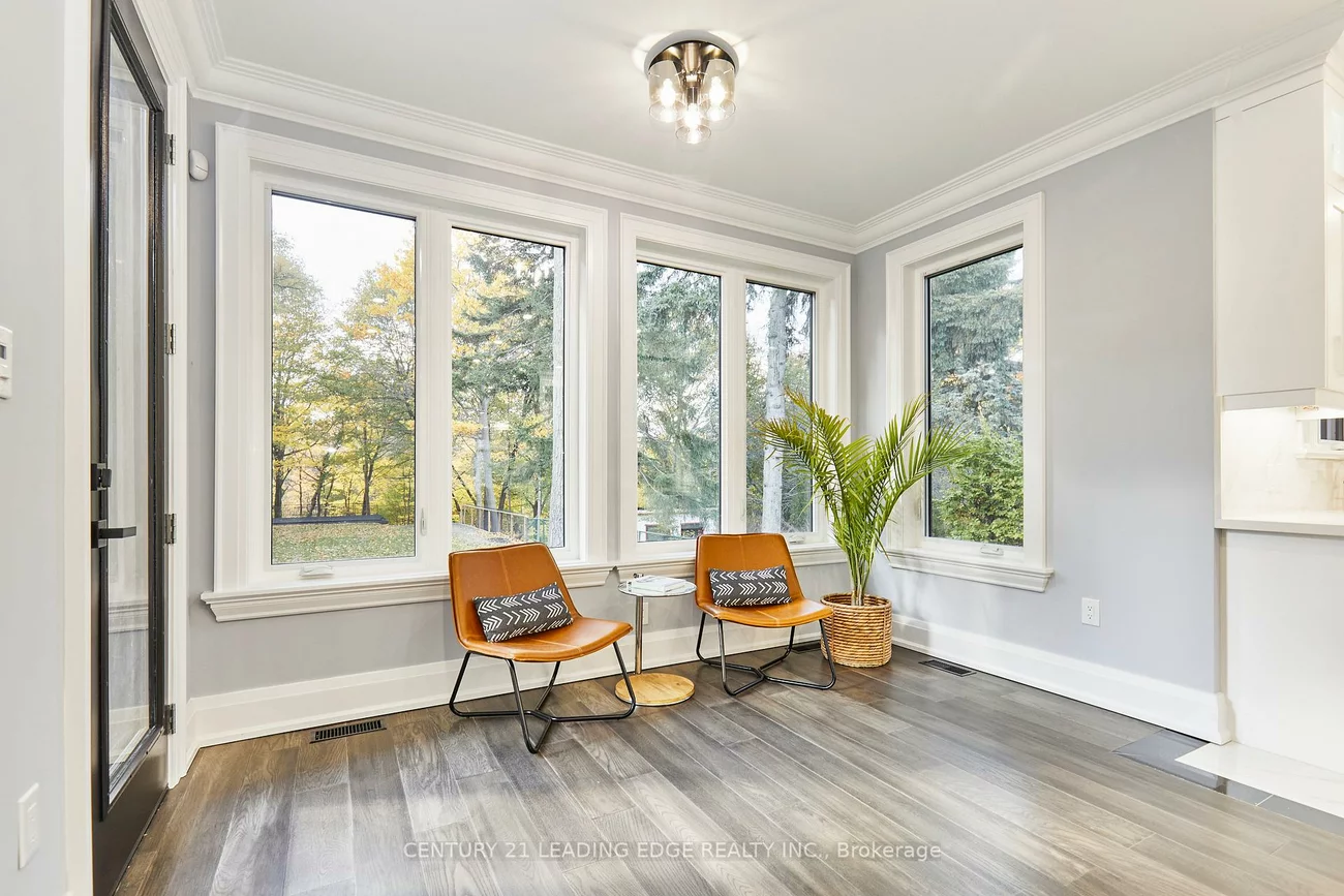 24, Larwood, Cliffcrest, Toronto