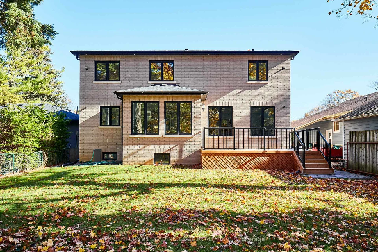 24, Larwood, Cliffcrest, Toronto