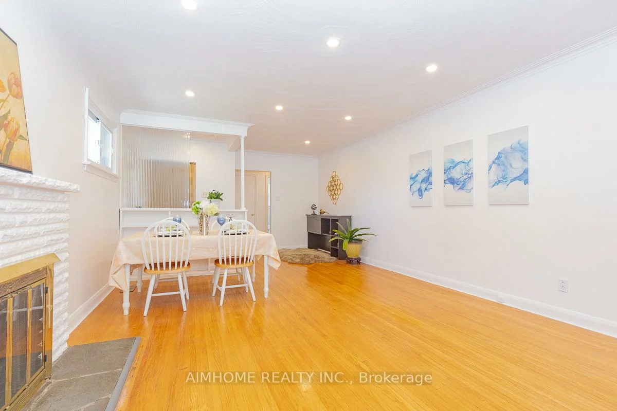 12, Canham, Agincourt South-Malvern West, Toronto