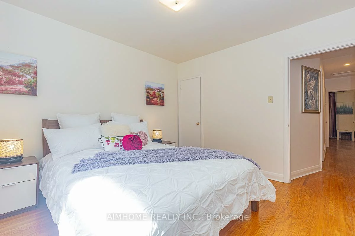 12, Canham, Agincourt South-Malvern West, Toronto