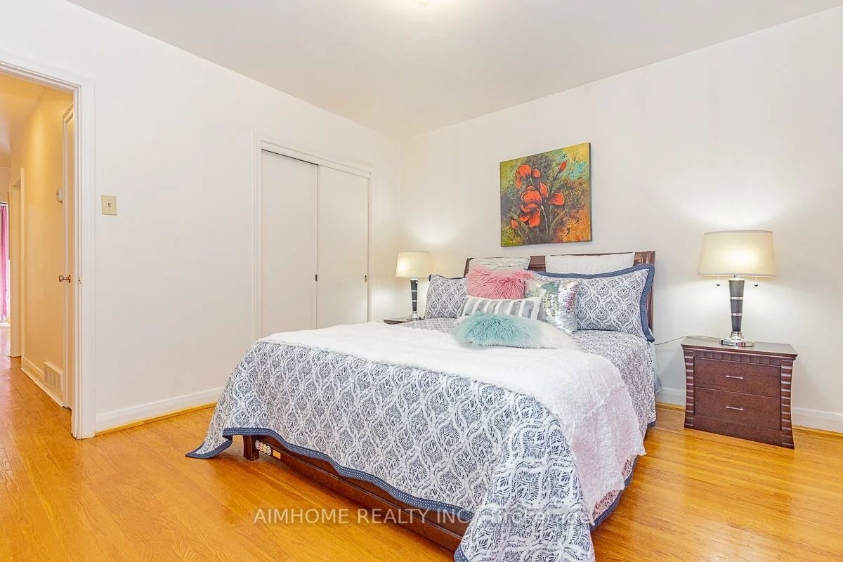 12, Canham, Agincourt South-Malvern West, Toronto