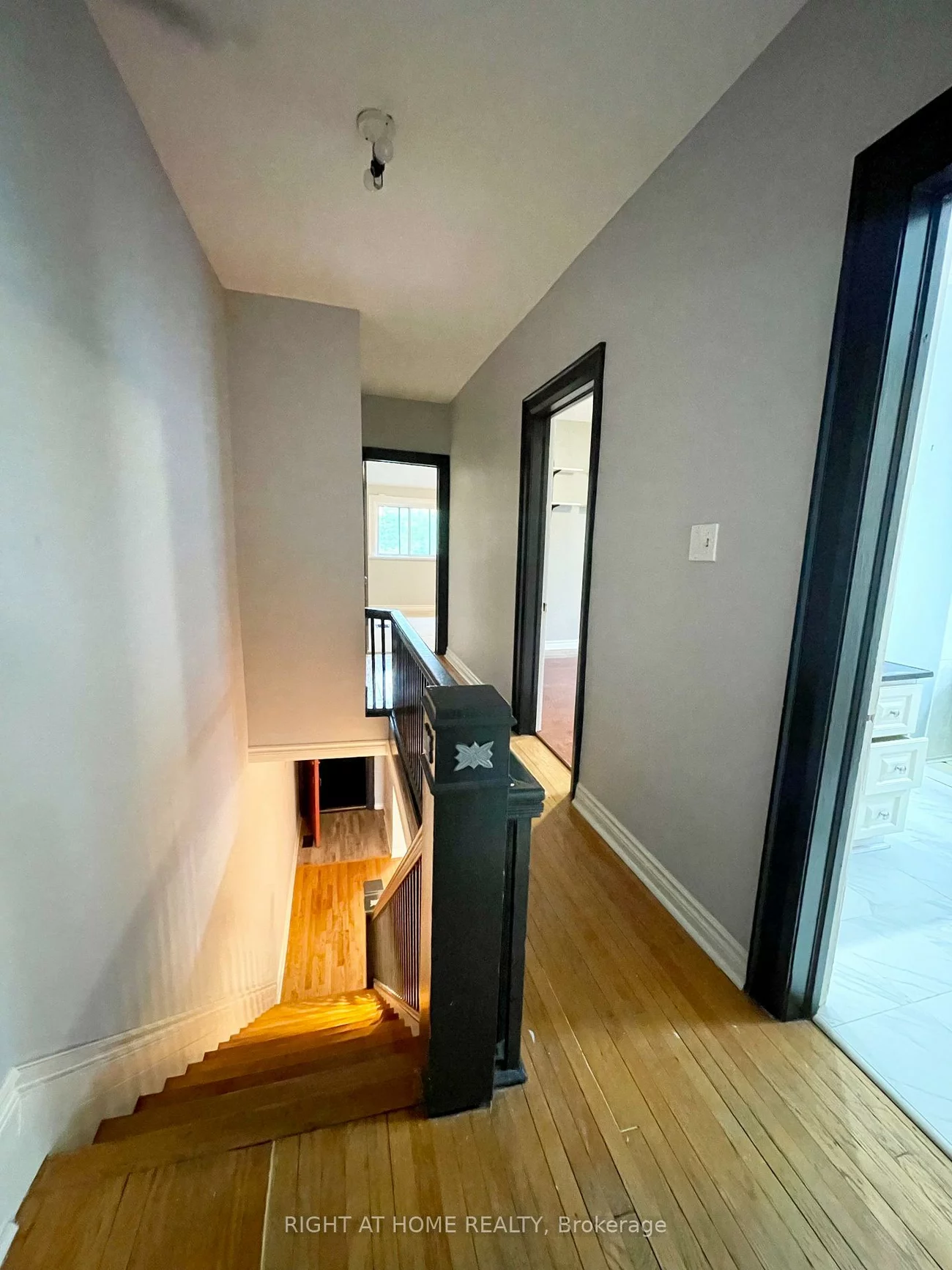 34, Woodington, Danforth, Toronto