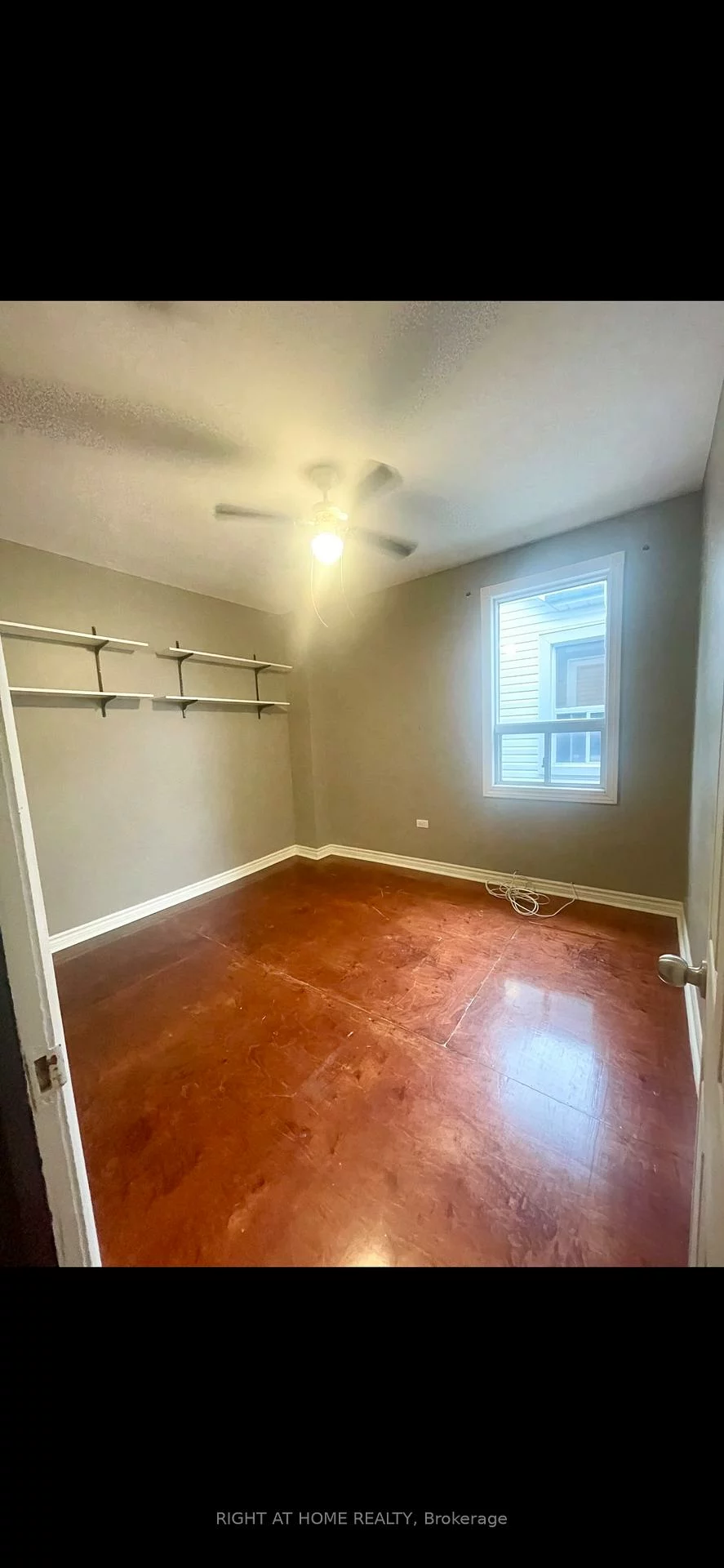 34, Woodington, Danforth, Toronto