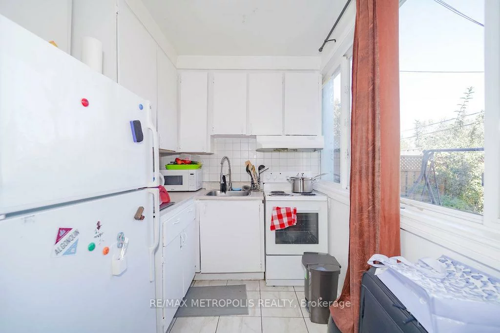 575, Bellamy, Woburn, Toronto