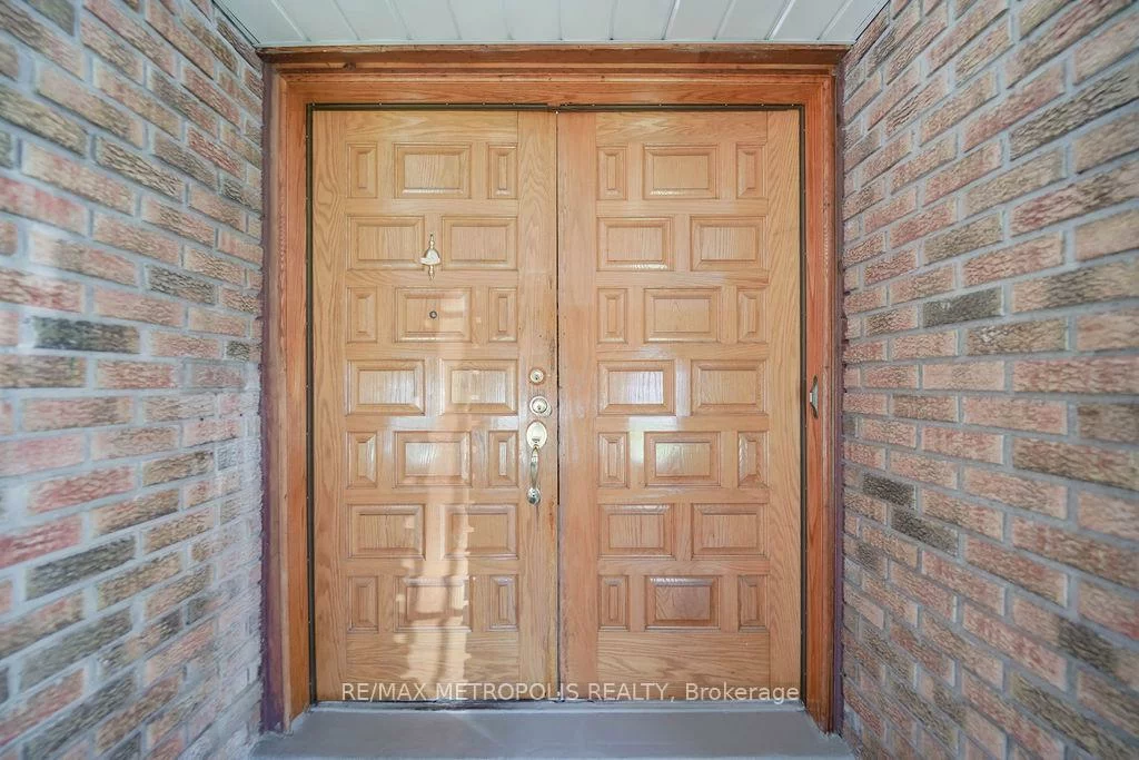 575, Bellamy, Woburn, Toronto