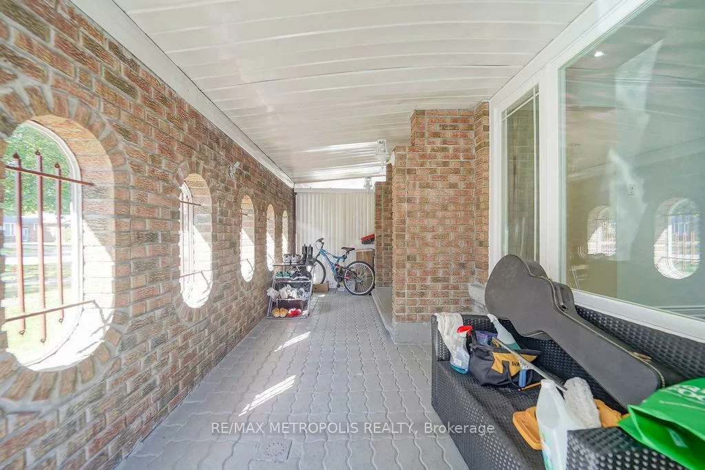 575, Bellamy, Woburn, Toronto