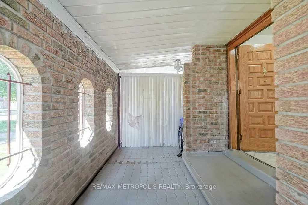 575, Bellamy, Woburn, Toronto