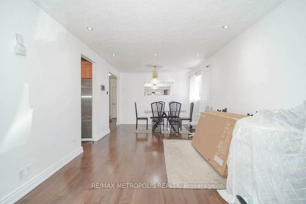 575, Bellamy, Woburn, Toronto