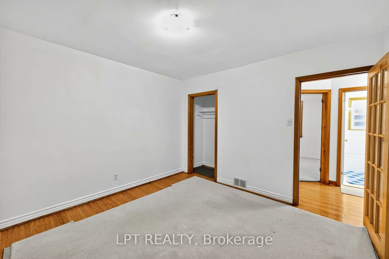 21, Knowlton, Scarborough Village, Toronto