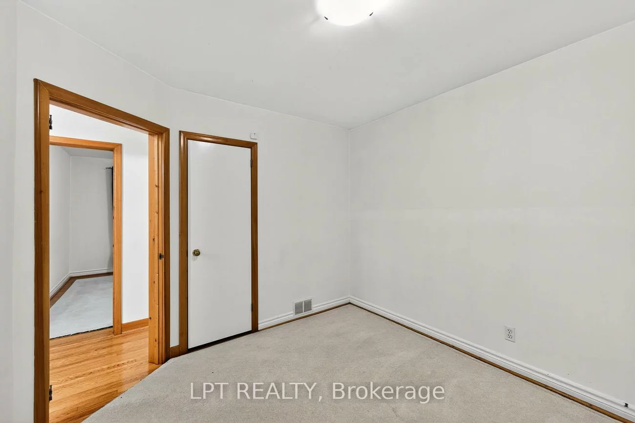 21, Knowlton, Scarborough Village, Toronto