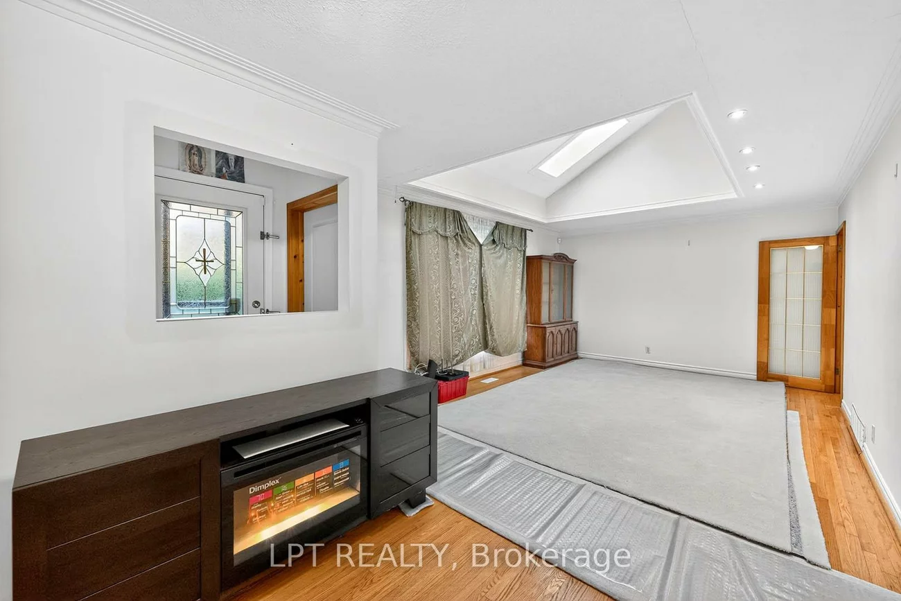 21, Knowlton, Scarborough Village, Toronto