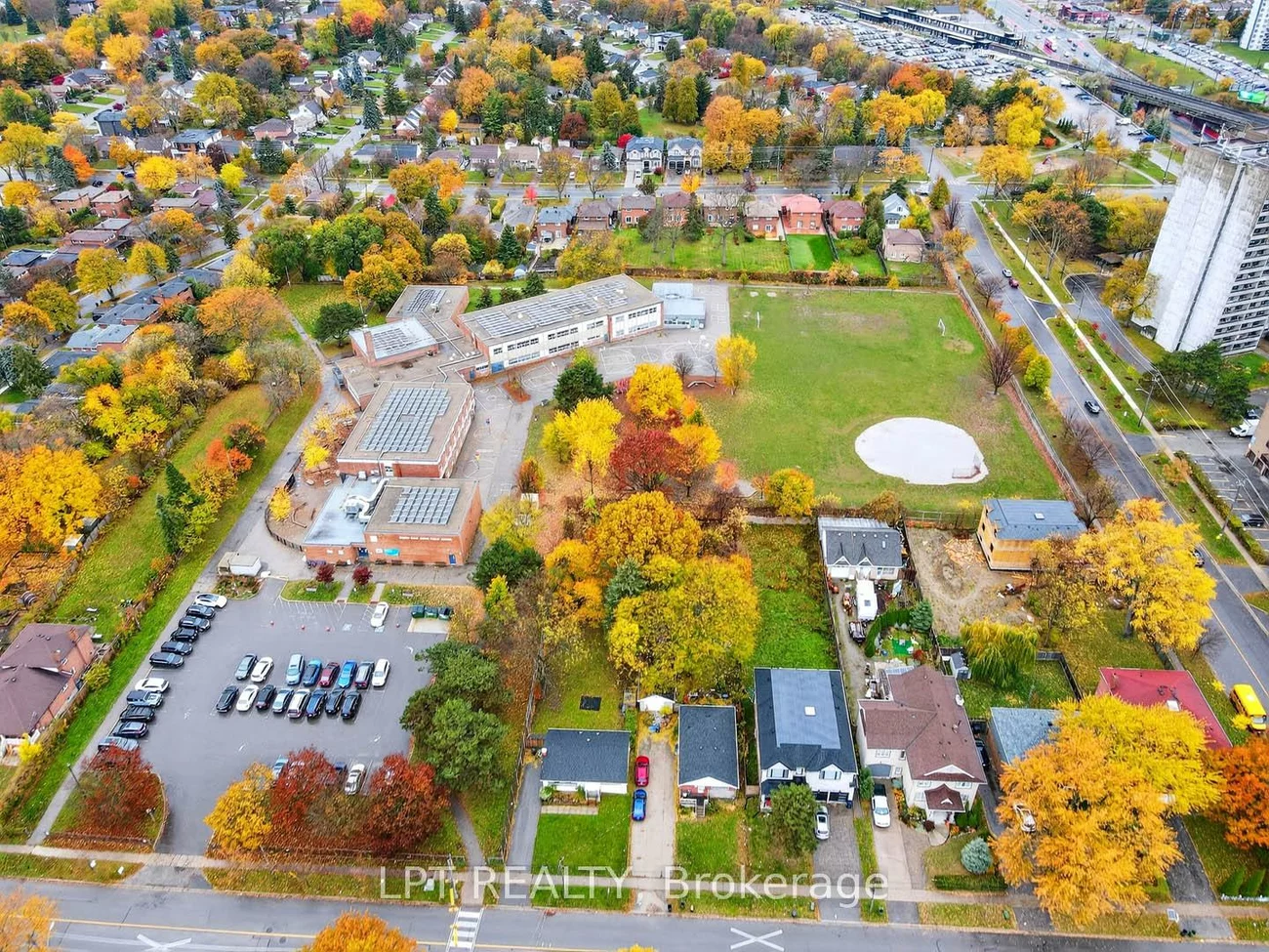 21, Knowlton, Scarborough Village, Toronto