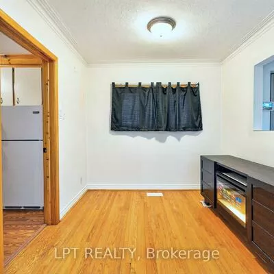 21, Knowlton, Scarborough Village, Toronto