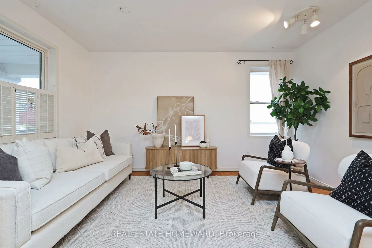 281, Queensdale, Danforth Village-East York, Toronto