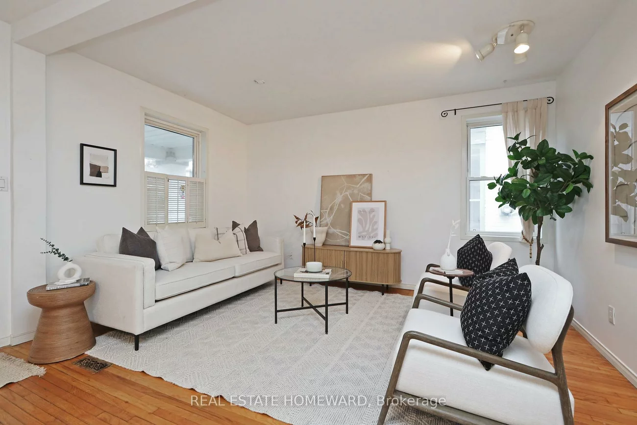 281, Queensdale, Danforth Village-East York, Toronto