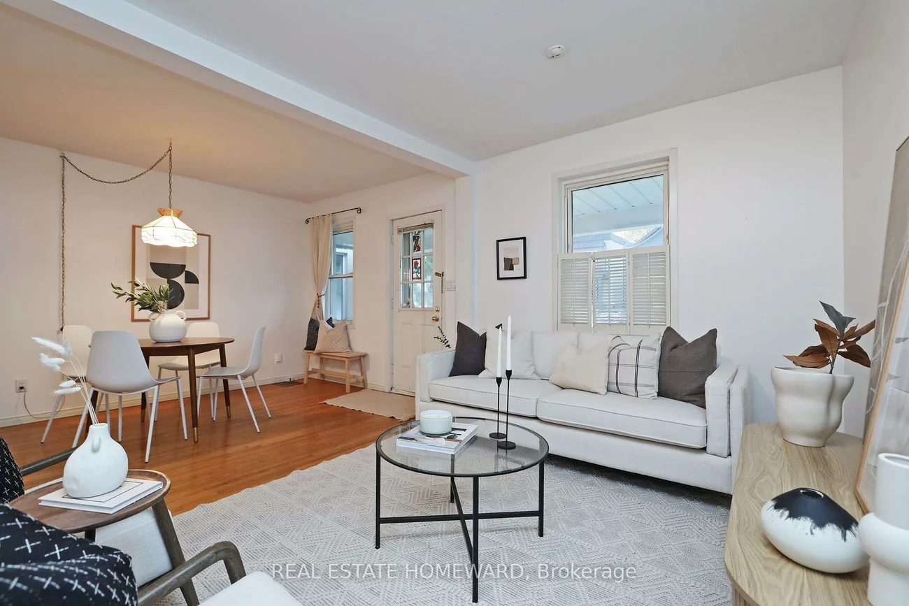 281, Queensdale, Danforth Village-East York, Toronto