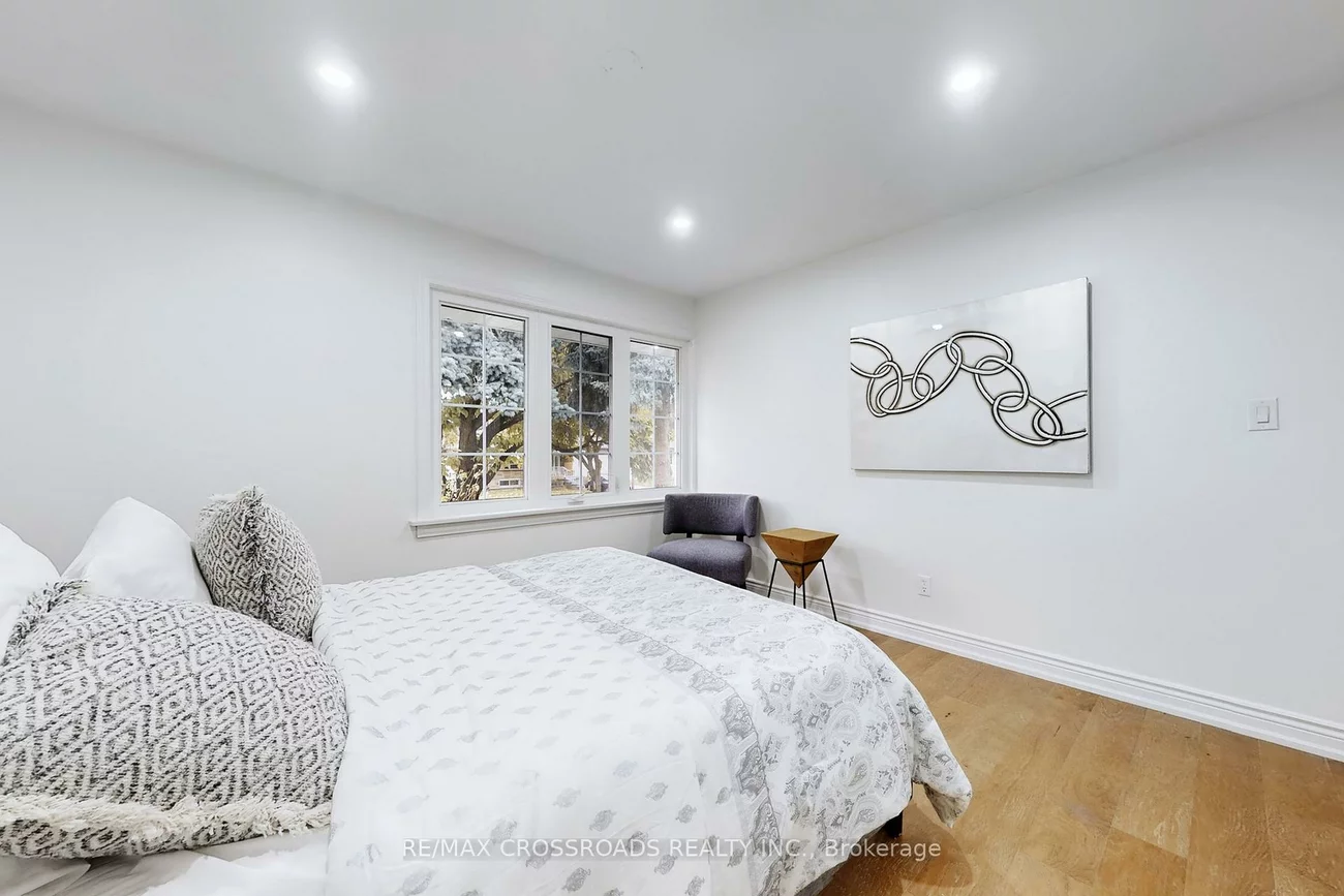 60, Droxford, Wexford-Maryvale, Toronto