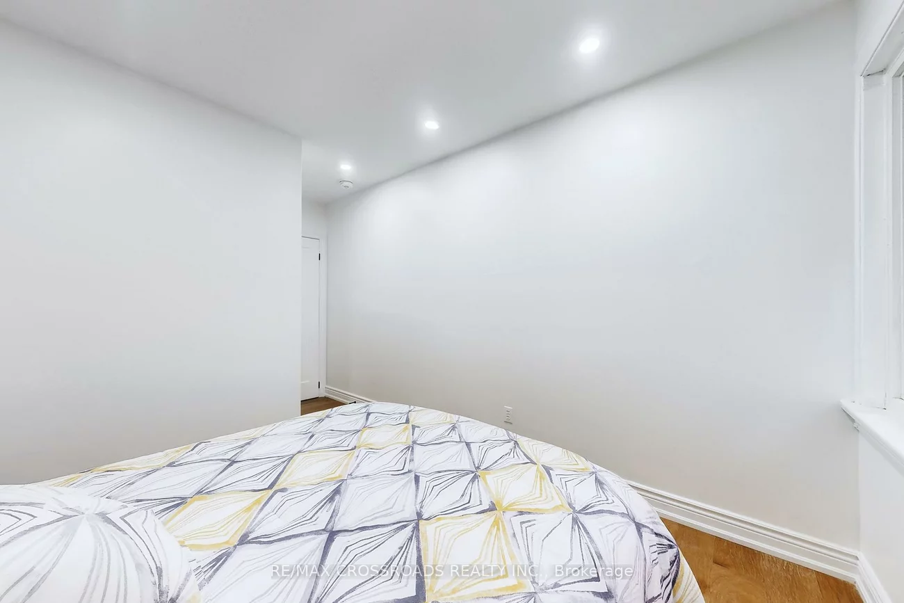 60, Droxford, Wexford-Maryvale, Toronto