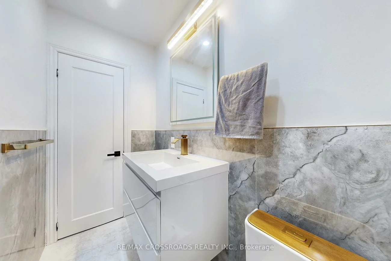 60, Droxford, Wexford-Maryvale, Toronto