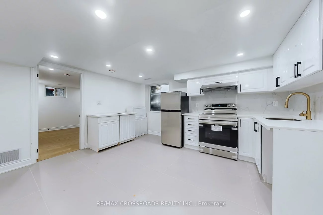 60, Droxford, Wexford-Maryvale, Toronto