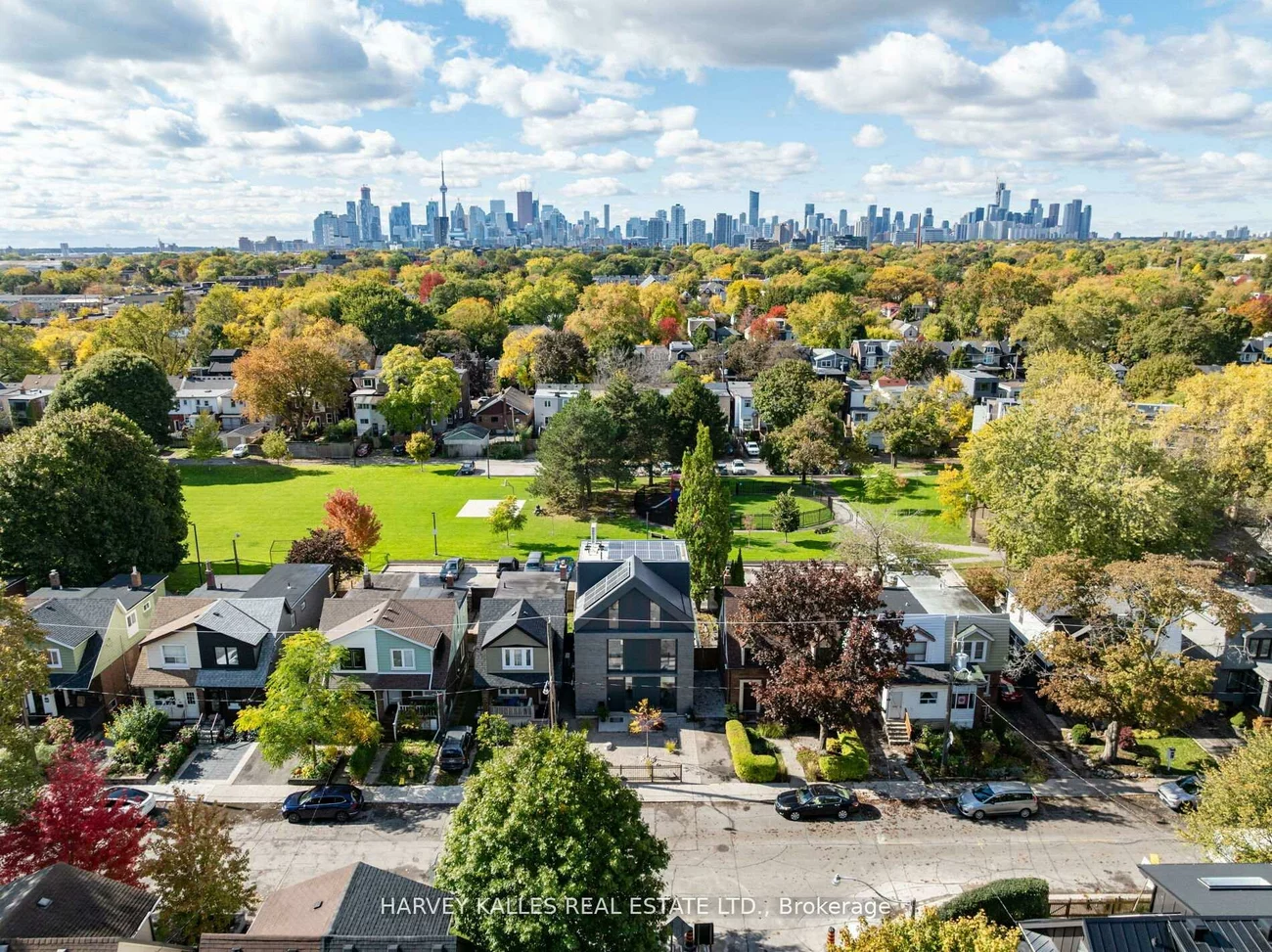 60, Hiltz, South Riverdale, Toronto