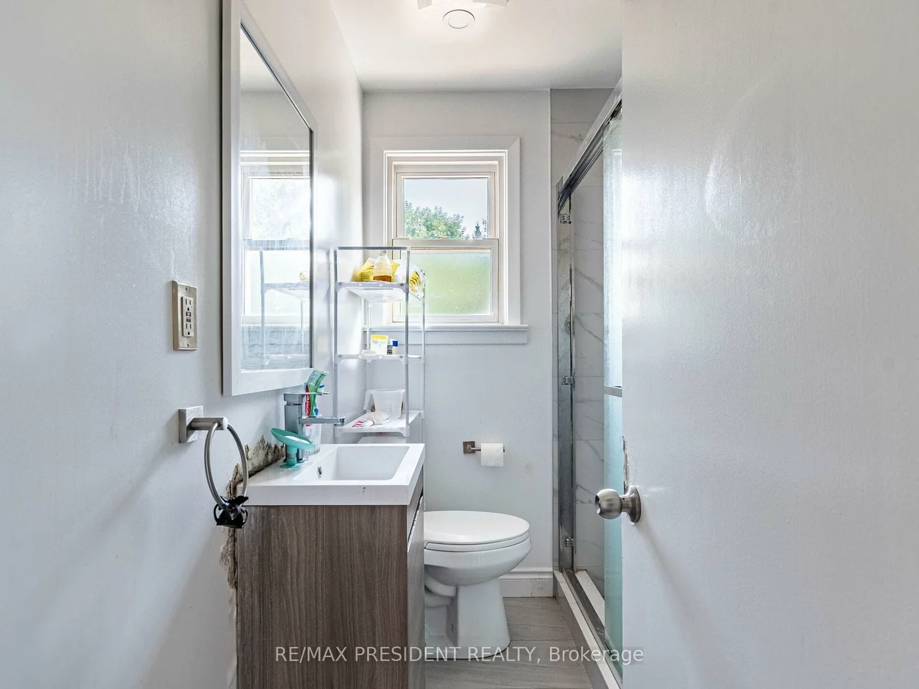 135, Kitchener, West Hill, Toronto