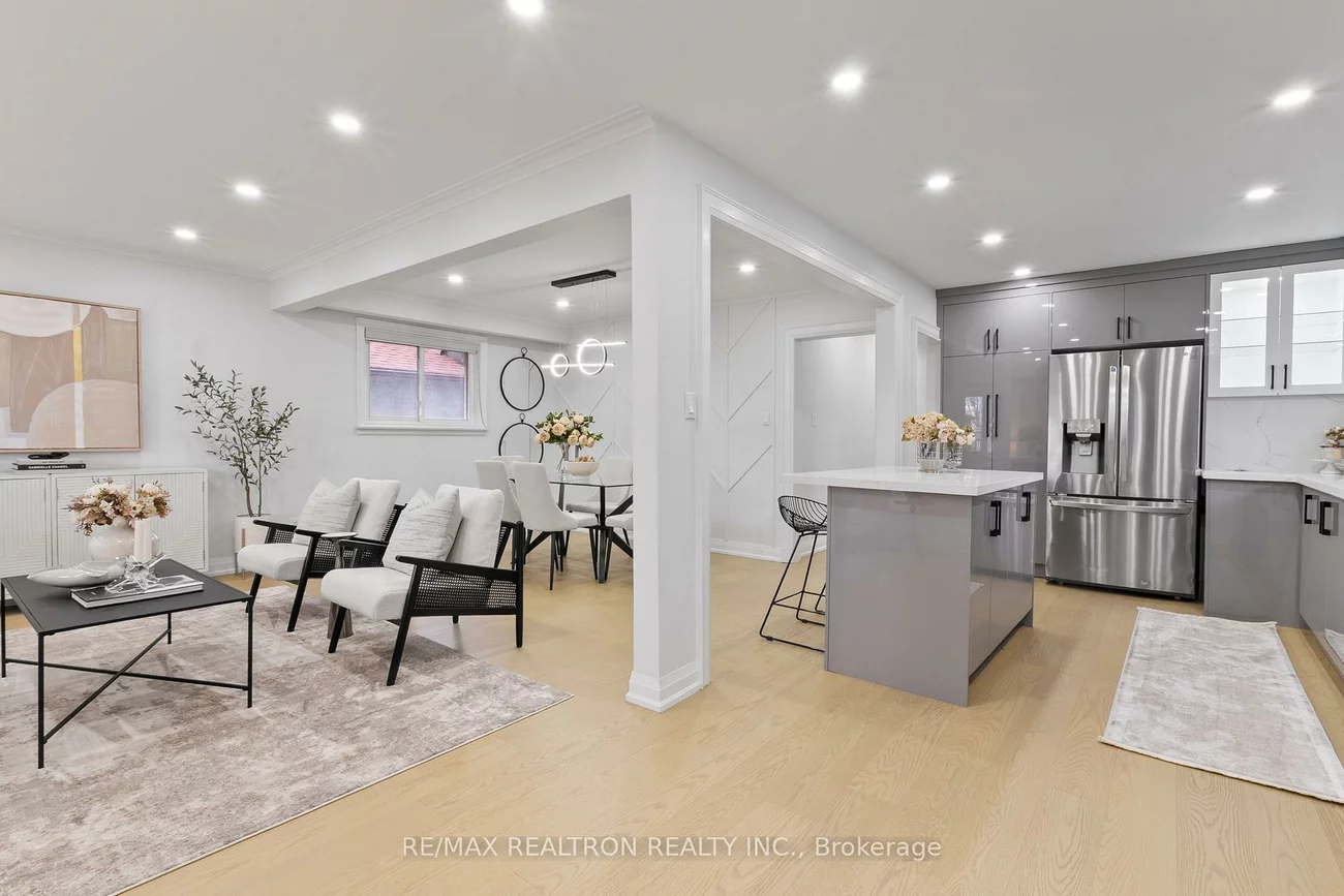 70, Moraine Hill, Tam O'Shanter-Sullivan, Toronto