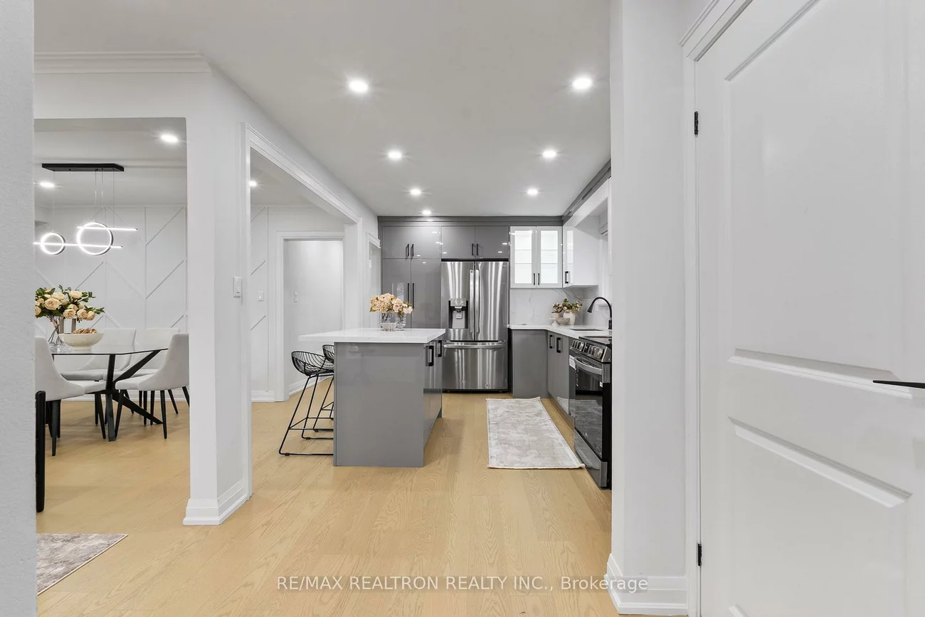 70, Moraine Hill, Tam O'Shanter-Sullivan, Toronto