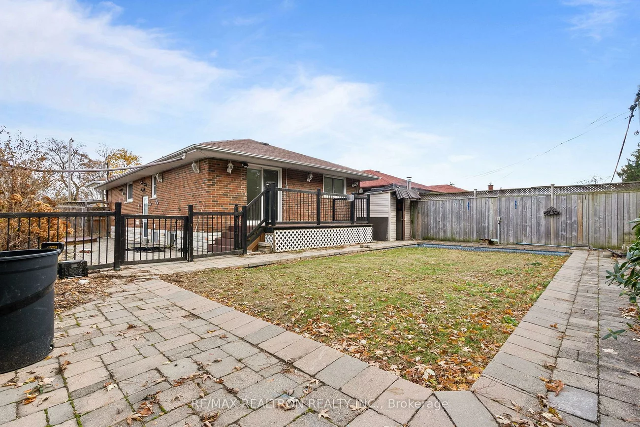 70, Moraine Hill, Tam O'Shanter-Sullivan, Toronto