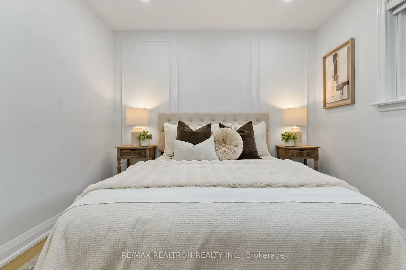 70, Moraine Hill, Tam O'Shanter-Sullivan, Toronto