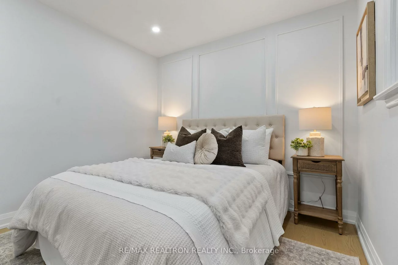 70, Moraine Hill, Tam O'Shanter-Sullivan, Toronto