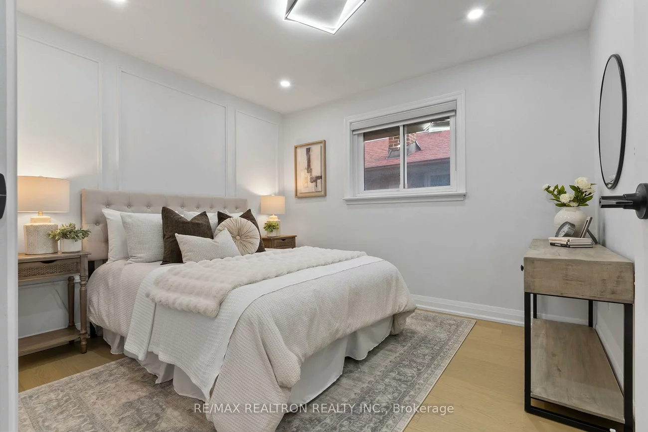 70, Moraine Hill, Tam O'Shanter-Sullivan, Toronto