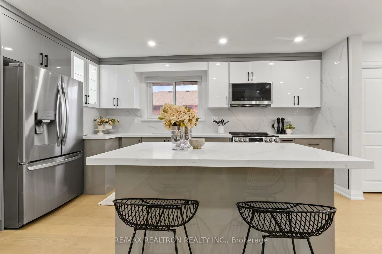 70, Moraine Hill, Tam O'Shanter-Sullivan, Toronto