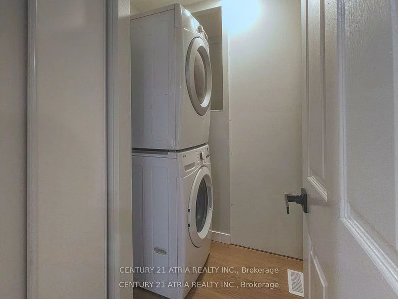 76, Carisbrooke, Malvern, Toronto