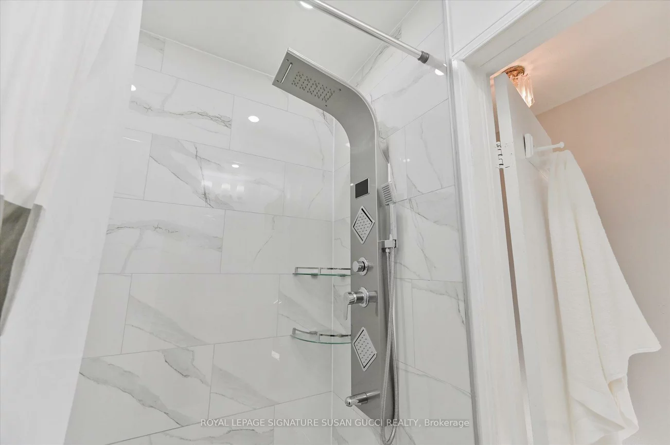 90, Meighen, O'Connor-Parkview, Toronto