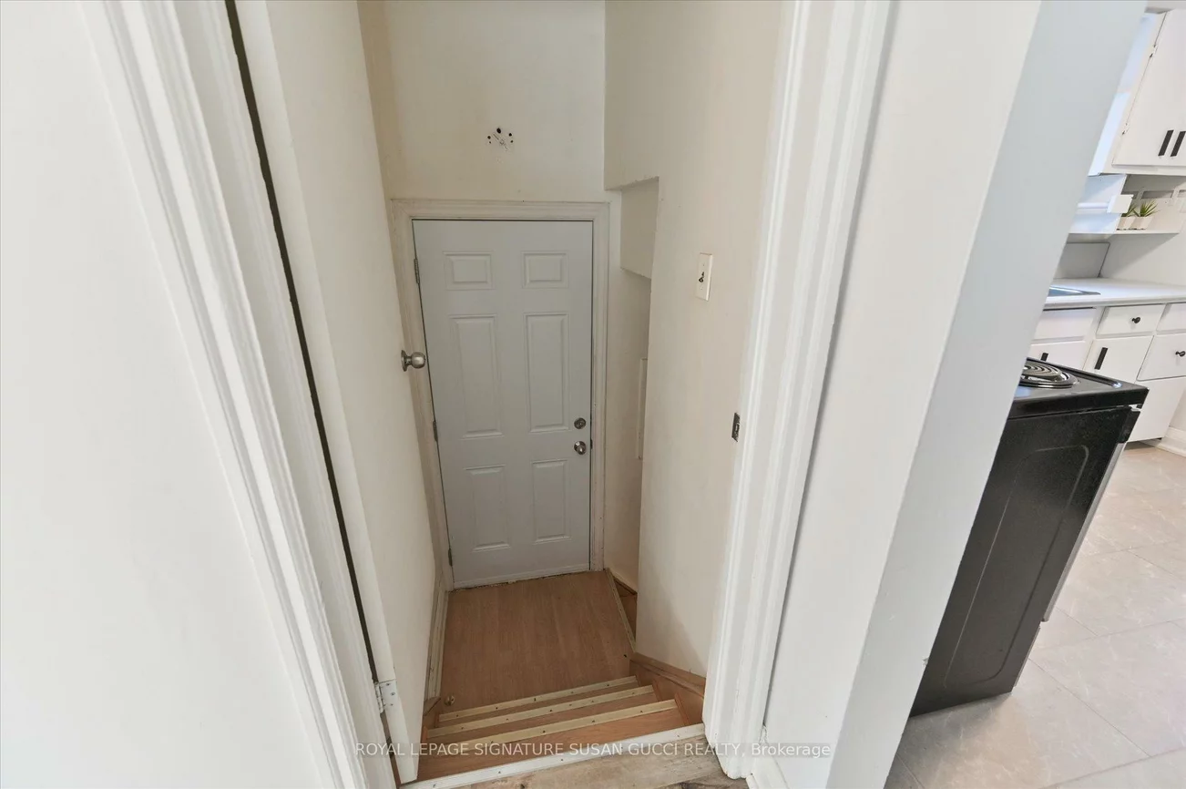 90, Meighen, O'Connor-Parkview, Toronto