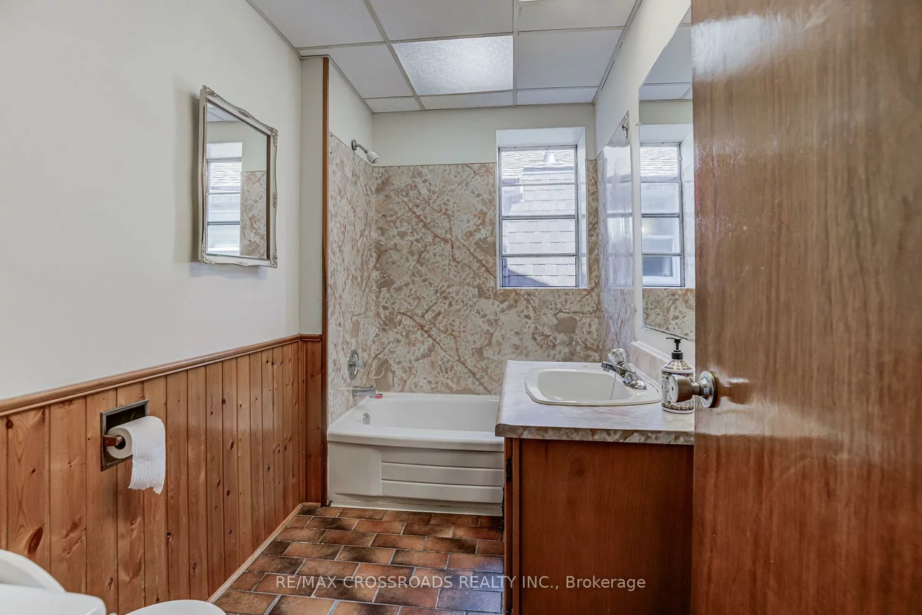 89, Wembley, Woodbine Corridor, Toronto