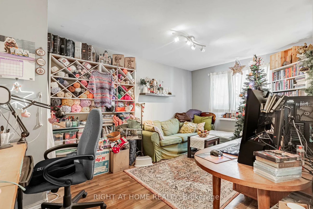 333, Bain, Blake-Jones, Toronto