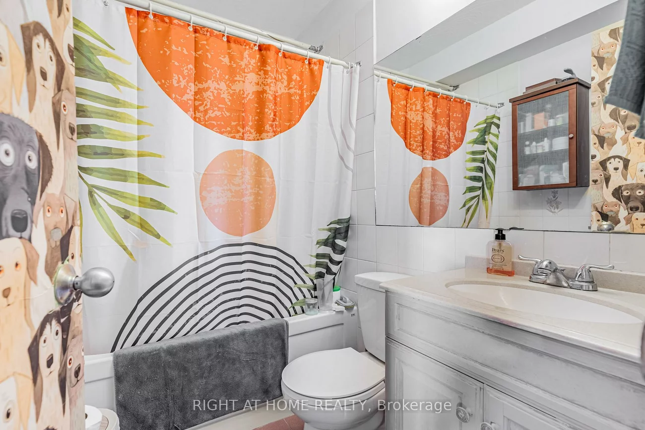 333, Bain, Blake-Jones, Toronto