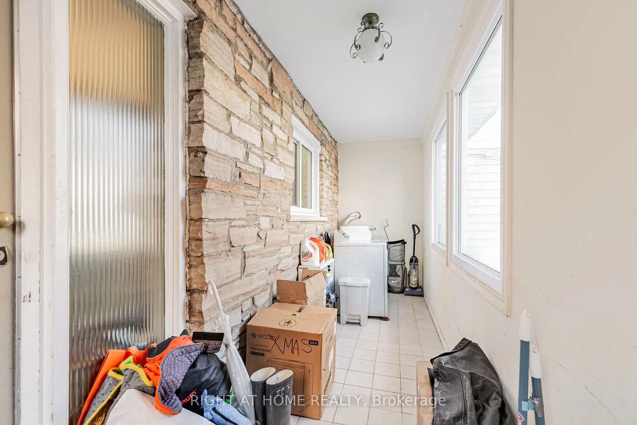 333, Bain, Blake-Jones, Toronto