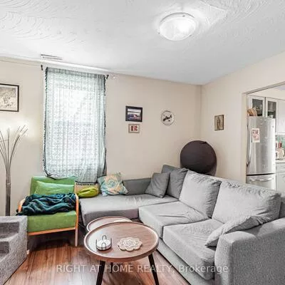 333, Bain, Blake-Jones, Toronto