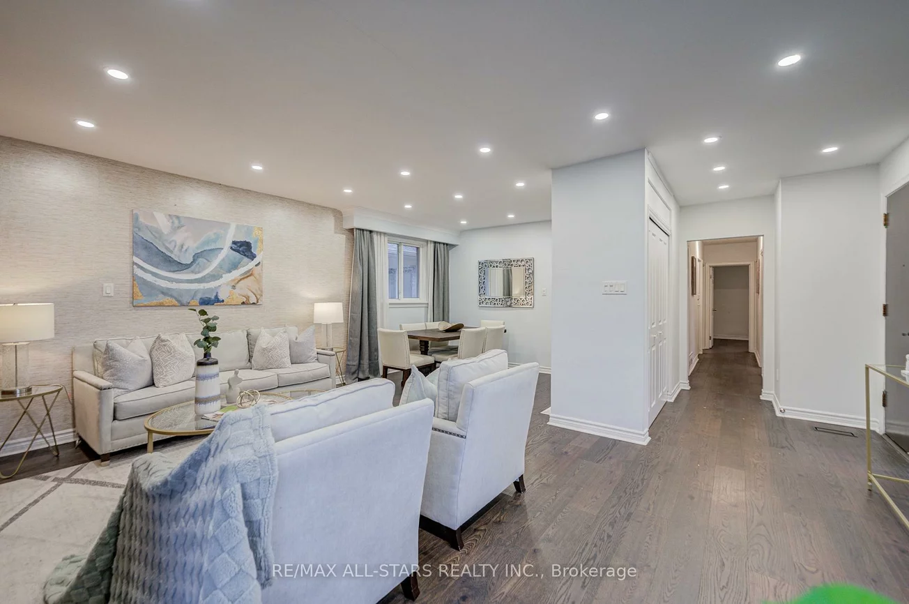 50, Mooregate, Ionview, Toronto