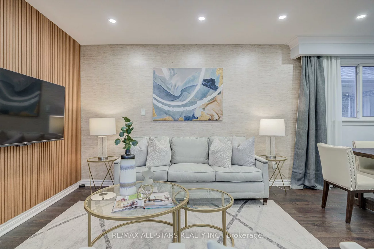 50, Mooregate, Ionview, Toronto