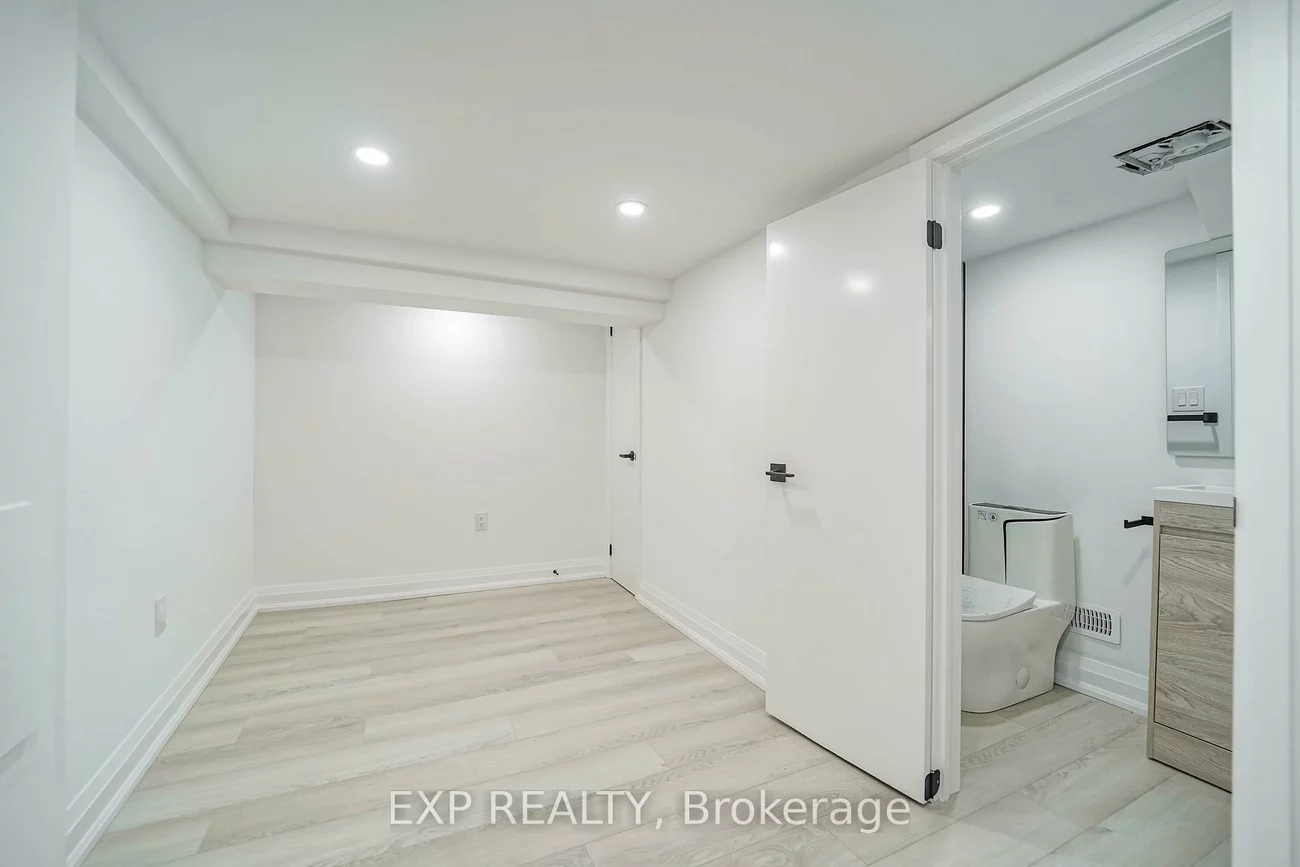 47, Eldon, Crescent Town, Toronto