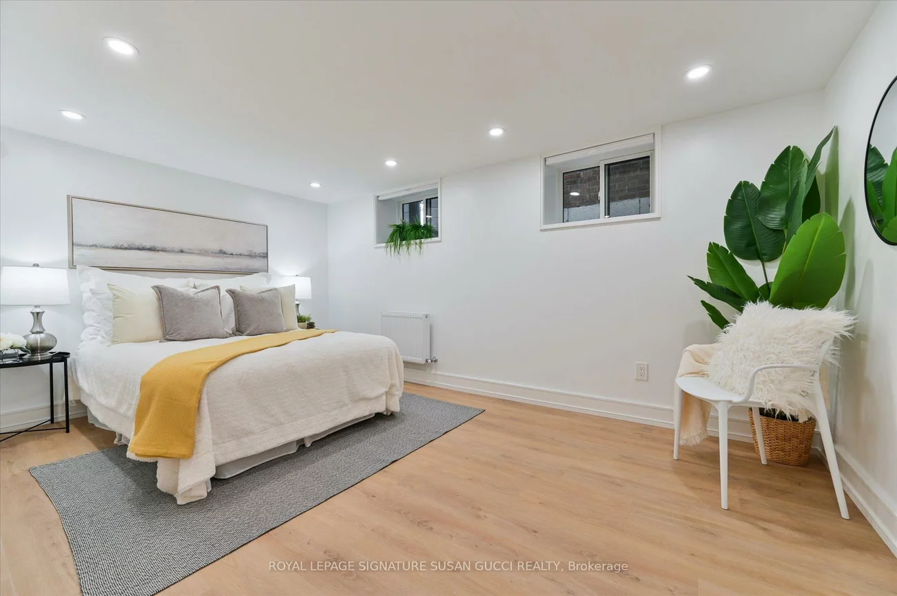 32, Treadway, East York, Toronto