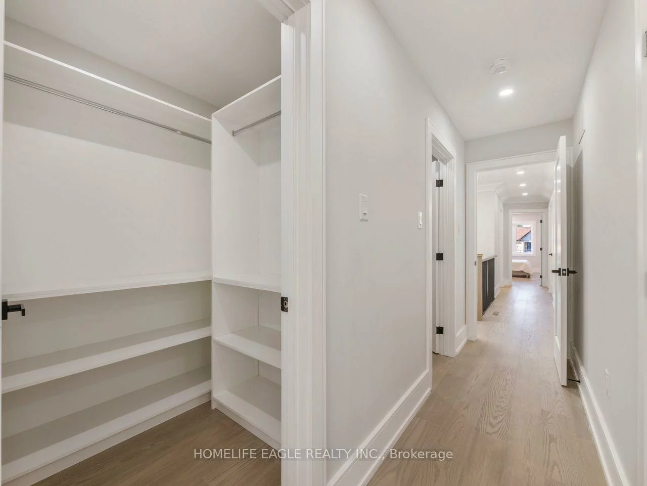 15, Malta, Birchcliffe-Cliffside, Toronto