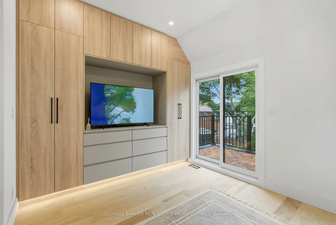 65, Frater, East York, Toronto